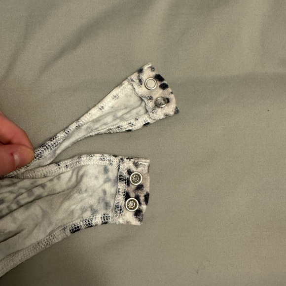 Express bodysuit! - Picture 4 of 4